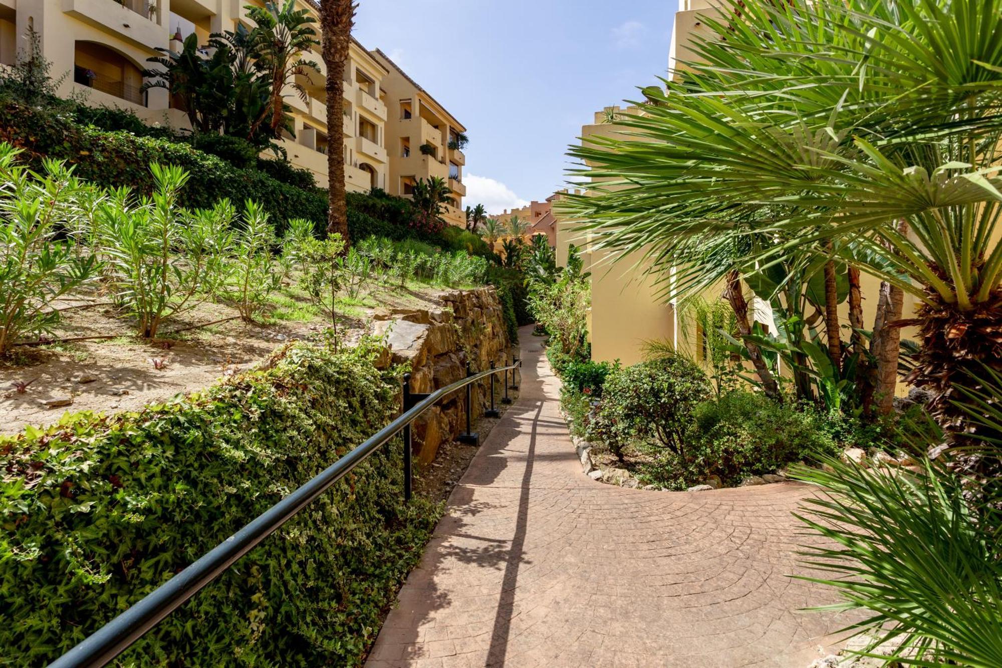Duquesa Village Property Manilva Eksteriør bilde